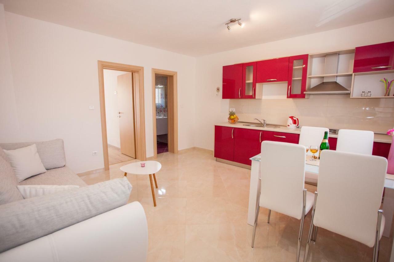Apartments Mia Baska Voda Exterior photo